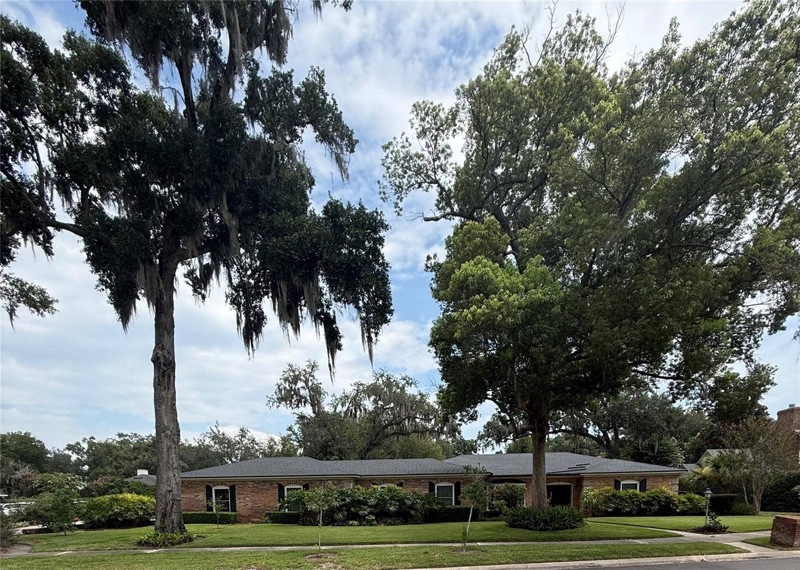 1411 BUCKWOOD DRIVE, Orlando, FL 32806 1411 BUCKWOOD DRIVE, Orlando, FL 32806