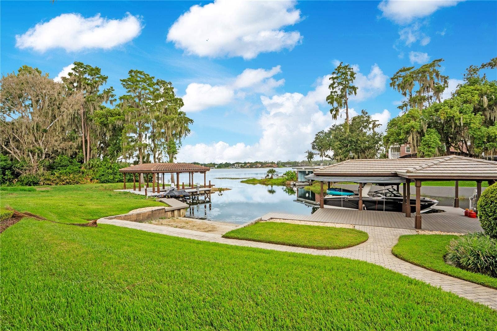 515 W 2ND AVENUE, Windermere, FL 34786 515 W 2ND AVENUE, Windermere, FL 34786