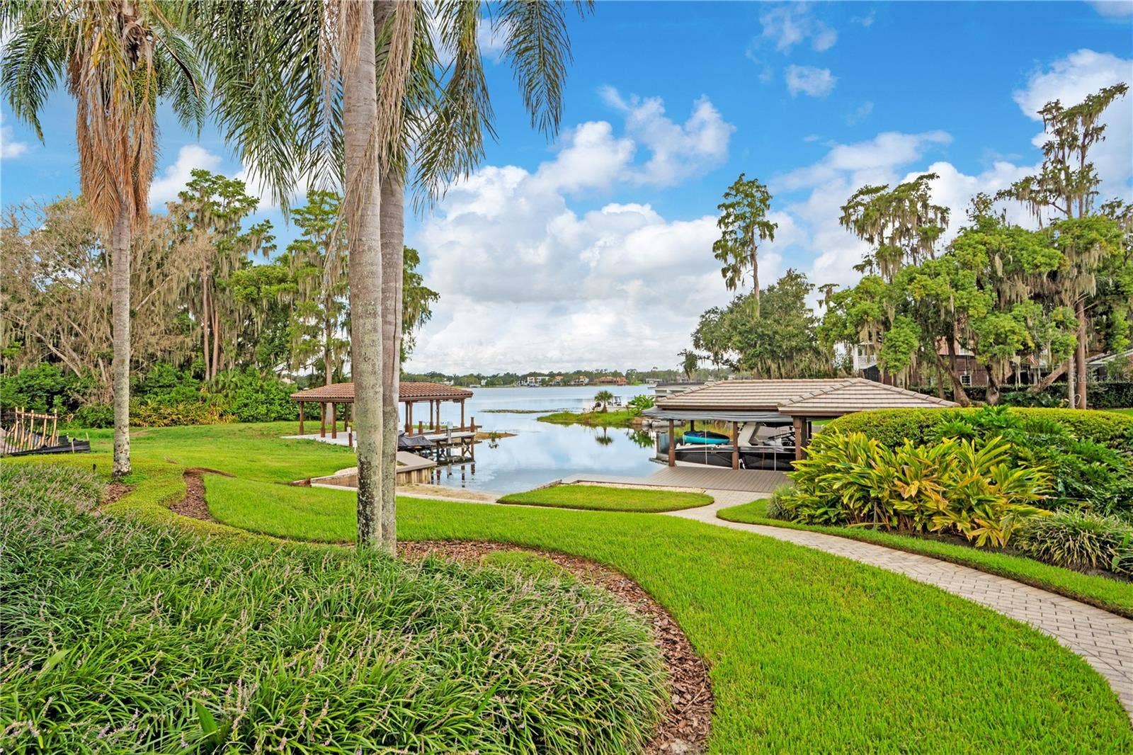 515 W 2ND AVENUE, Windermere, FL 34786 515 W 2ND AVENUE, Windermere, FL 34786