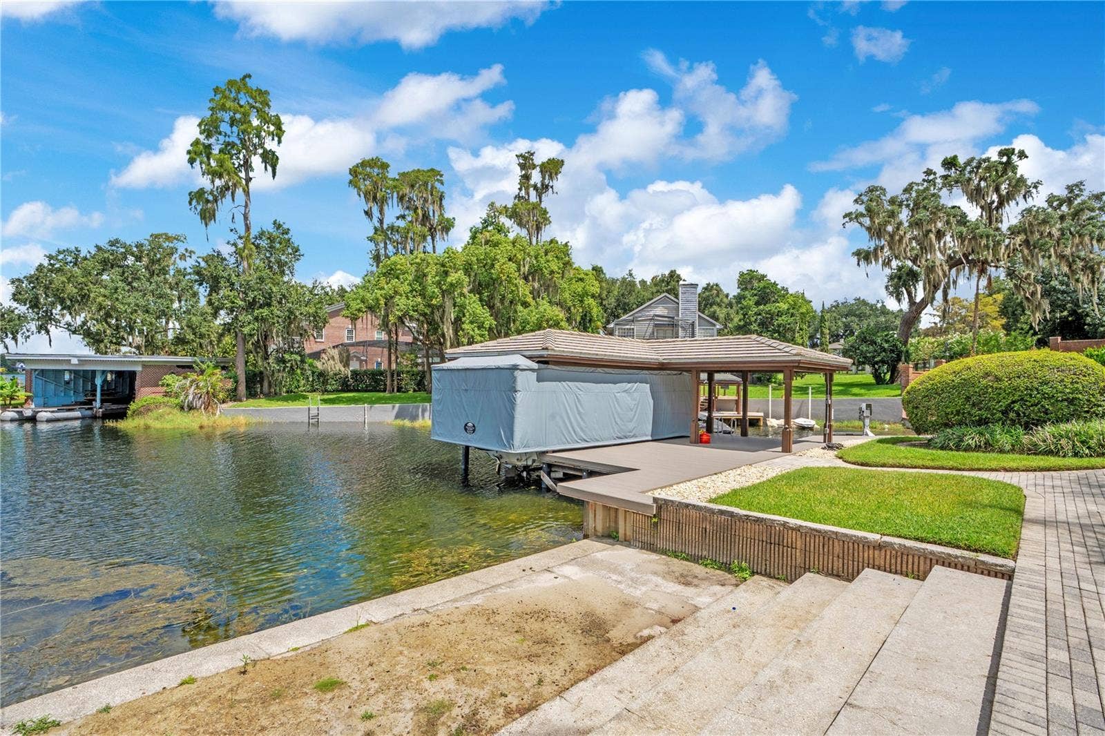 515 W 2ND AVENUE, Windermere, FL 34786 515 W 2ND AVENUE, Windermere, FL 34786