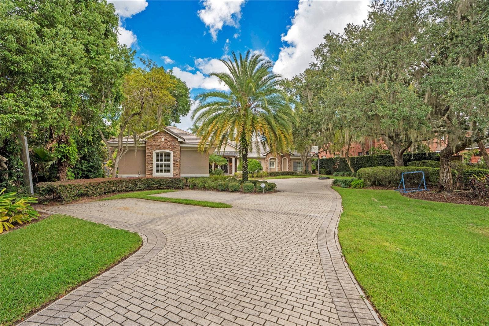 515 W 2ND AVENUE, Windermere, FL 34786 515 W 2ND AVENUE, Windermere, FL 34786
