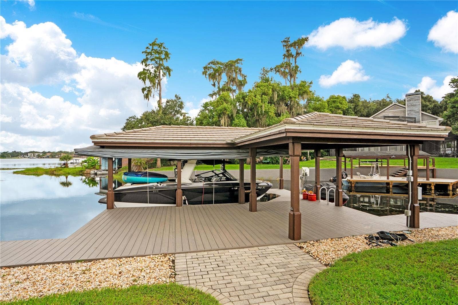 515 W 2ND AVENUE, Windermere, FL 34786 515 W 2ND AVENUE, Windermere, FL 34786