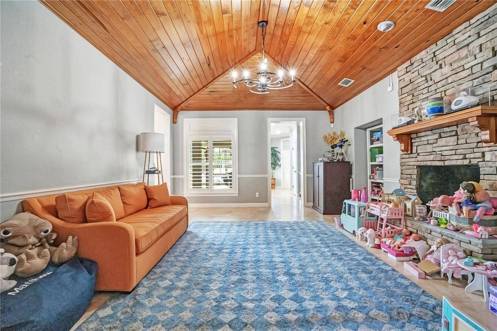 515 W 2ND AVENUE, Windermere, FL 34786 515 W 2ND AVENUE, Windermere, FL 34786