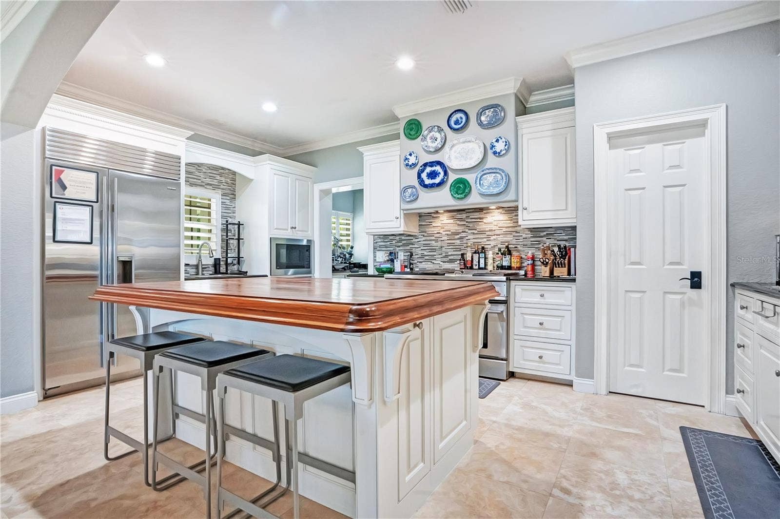 515 W 2ND AVENUE, Windermere, FL 34786 515 W 2ND AVENUE, Windermere, FL 34786