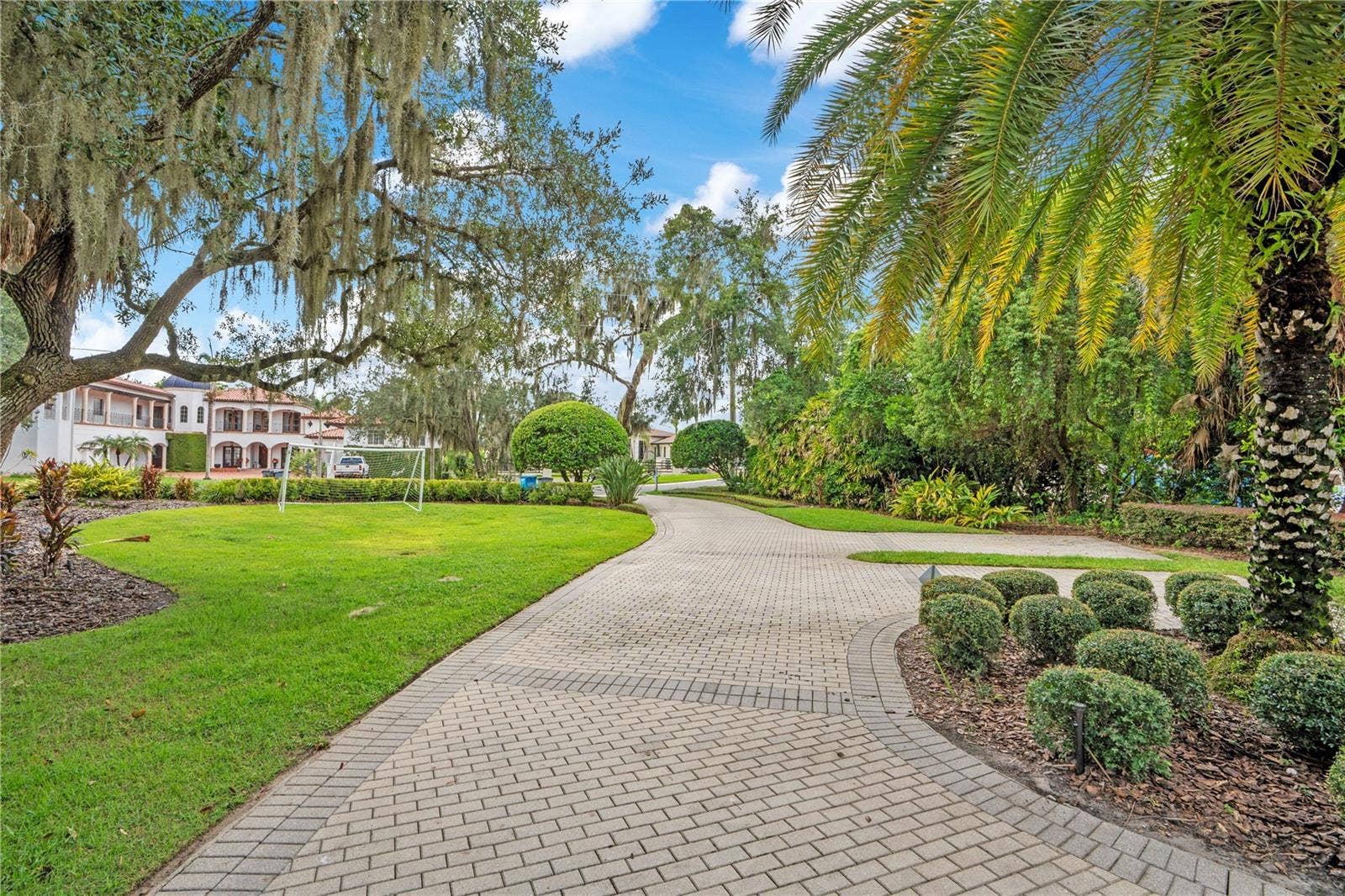 515 W 2ND AVENUE, Windermere, FL 34786 515 W 2ND AVENUE, Windermere, FL 34786