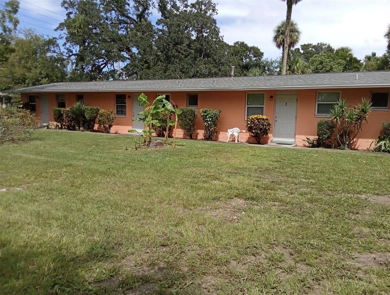 555 OAK STREET, Daytona Beach, FL 32114 555 OAK STREET, Daytona Beach, FL 32114