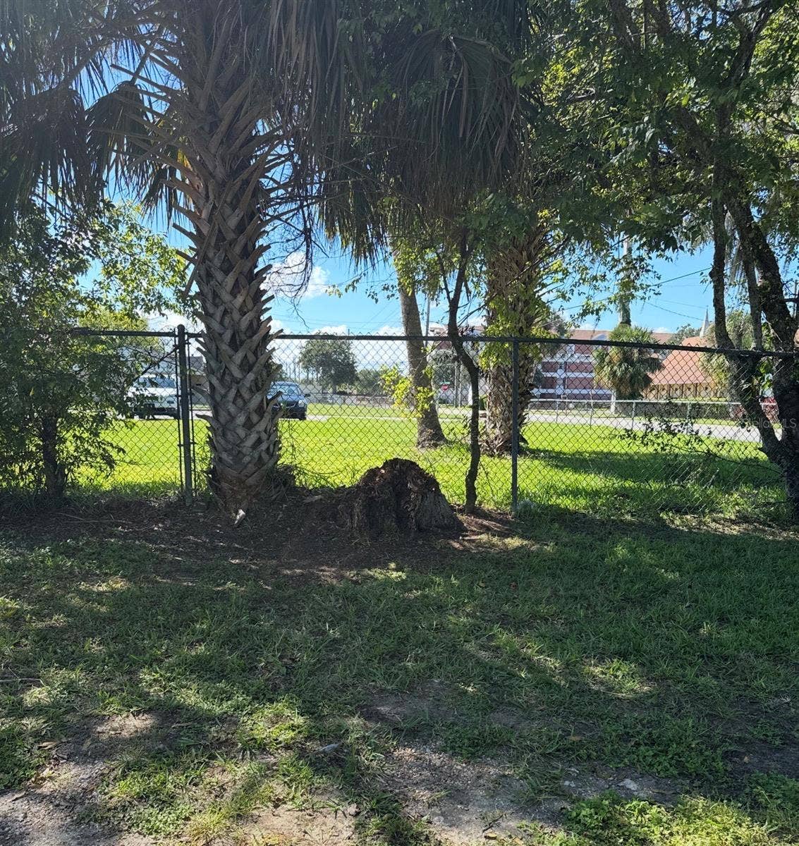 555 OAK STREET, Daytona Beach, FL 32114 555 OAK STREET, Daytona Beach, FL 32114