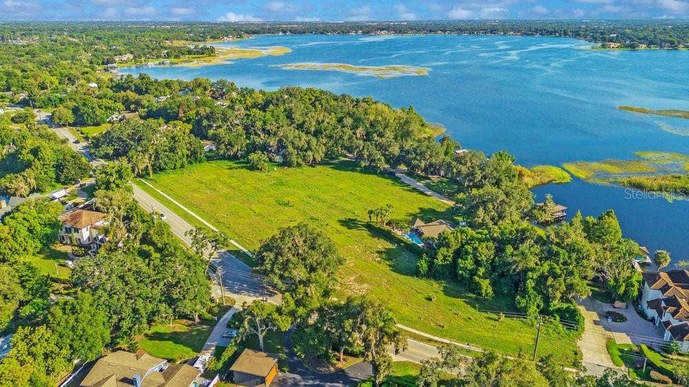 618 6TH STREET, Windermere, FL 34786 618 6TH STREET, Windermere, FL 34786