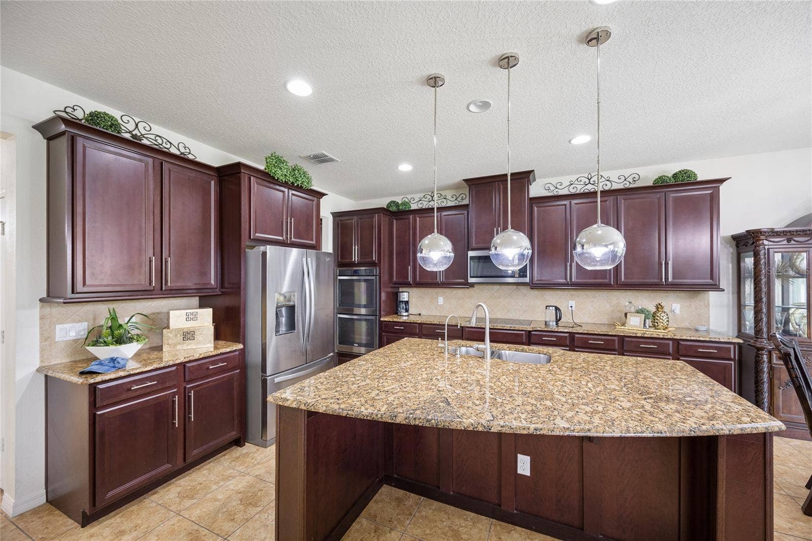 3899 MT VERNON WAY, Kissimmee, FL 34741