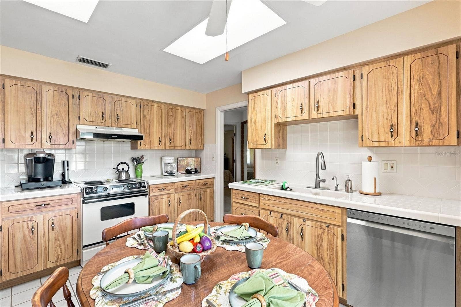 114 SPRINGWOOD DRIVE, Daytona Beach, FL 32119 114 SPRINGWOOD DRIVE, Daytona Beach, FL 32119