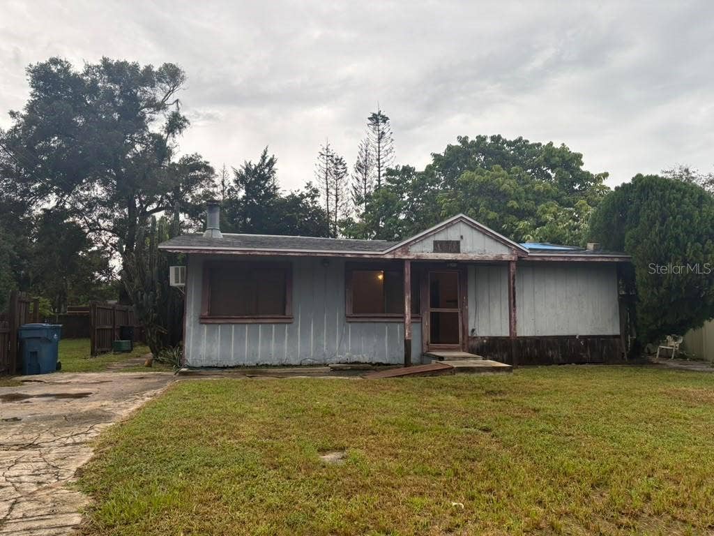 1212 10TH STREET, Daytona Beach, FL 32117