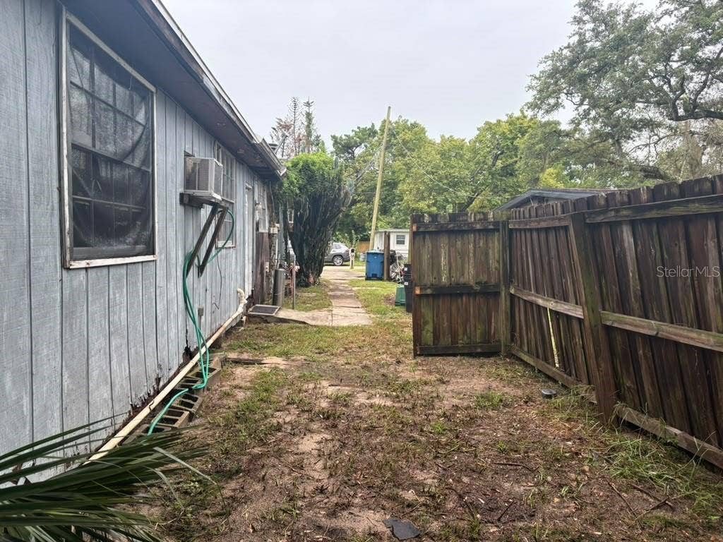 1212 10TH STREET, Daytona Beach, FL 32117