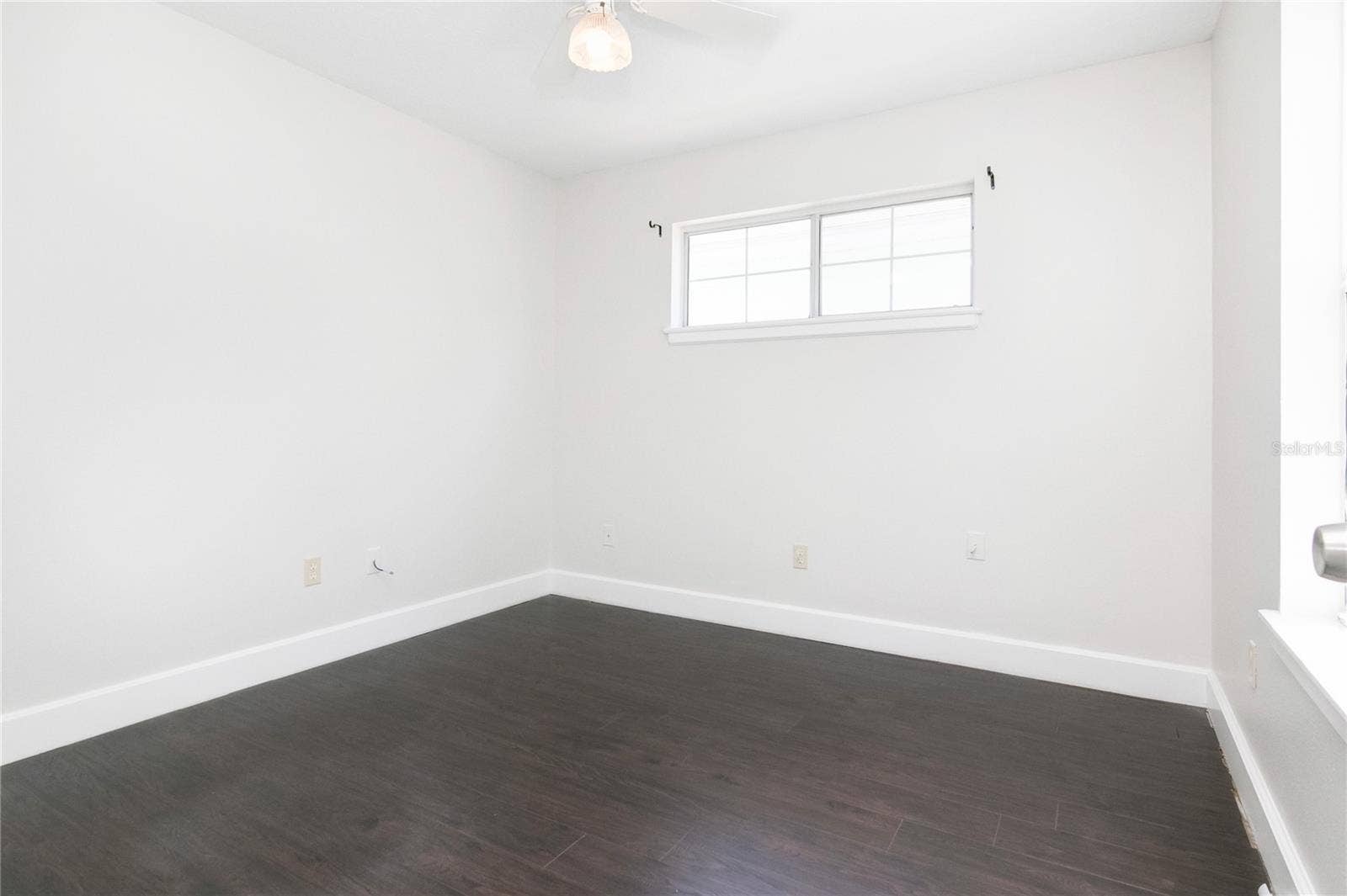 933 LAKE ELSIE DRIVE, Tavares, FL 32778 933 LAKE ELSIE DRIVE, Tavares, FL 32778