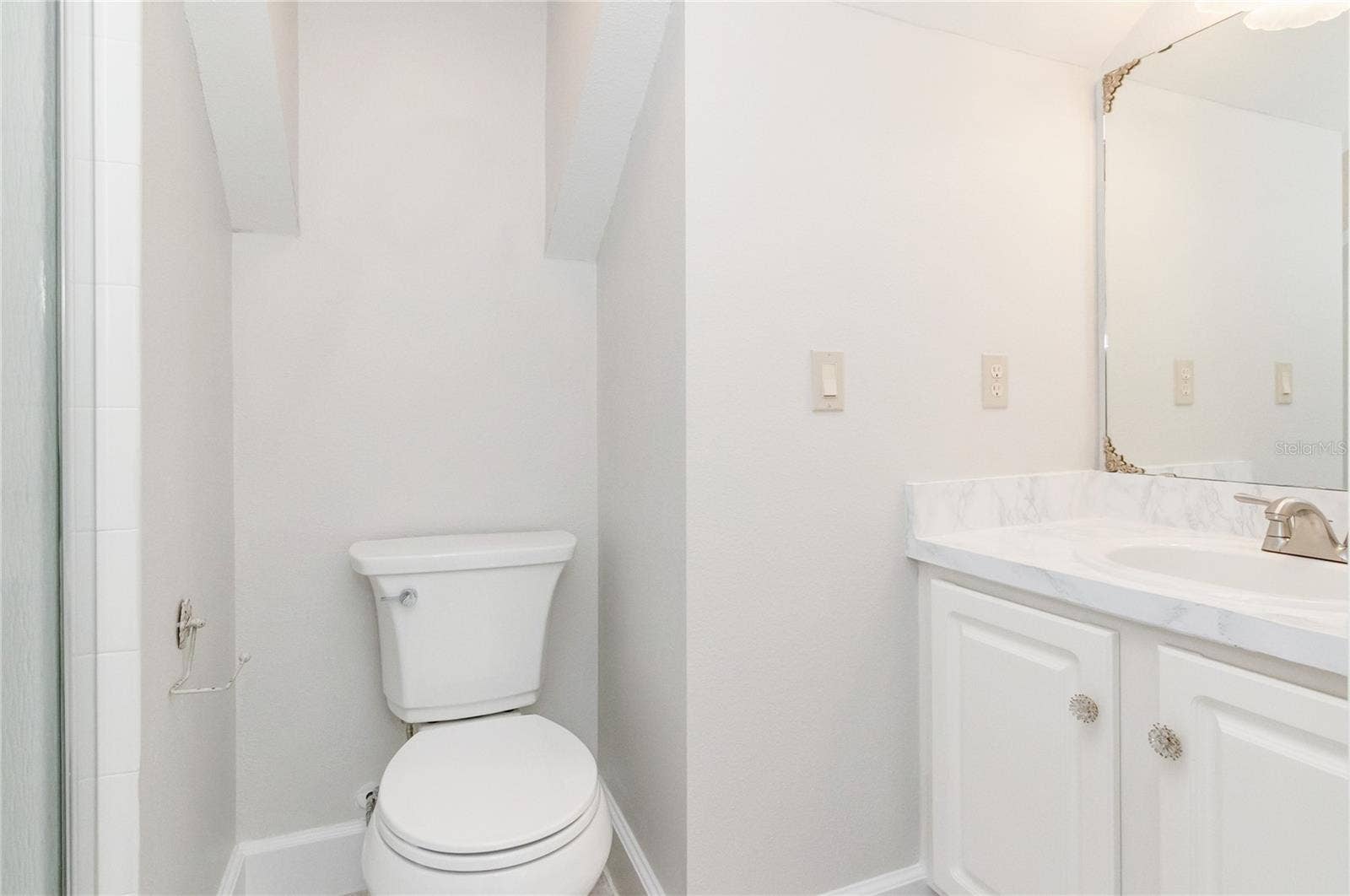 933 LAKE ELSIE DRIVE, Tavares, FL 32778 933 LAKE ELSIE DRIVE, Tavares, FL 32778
