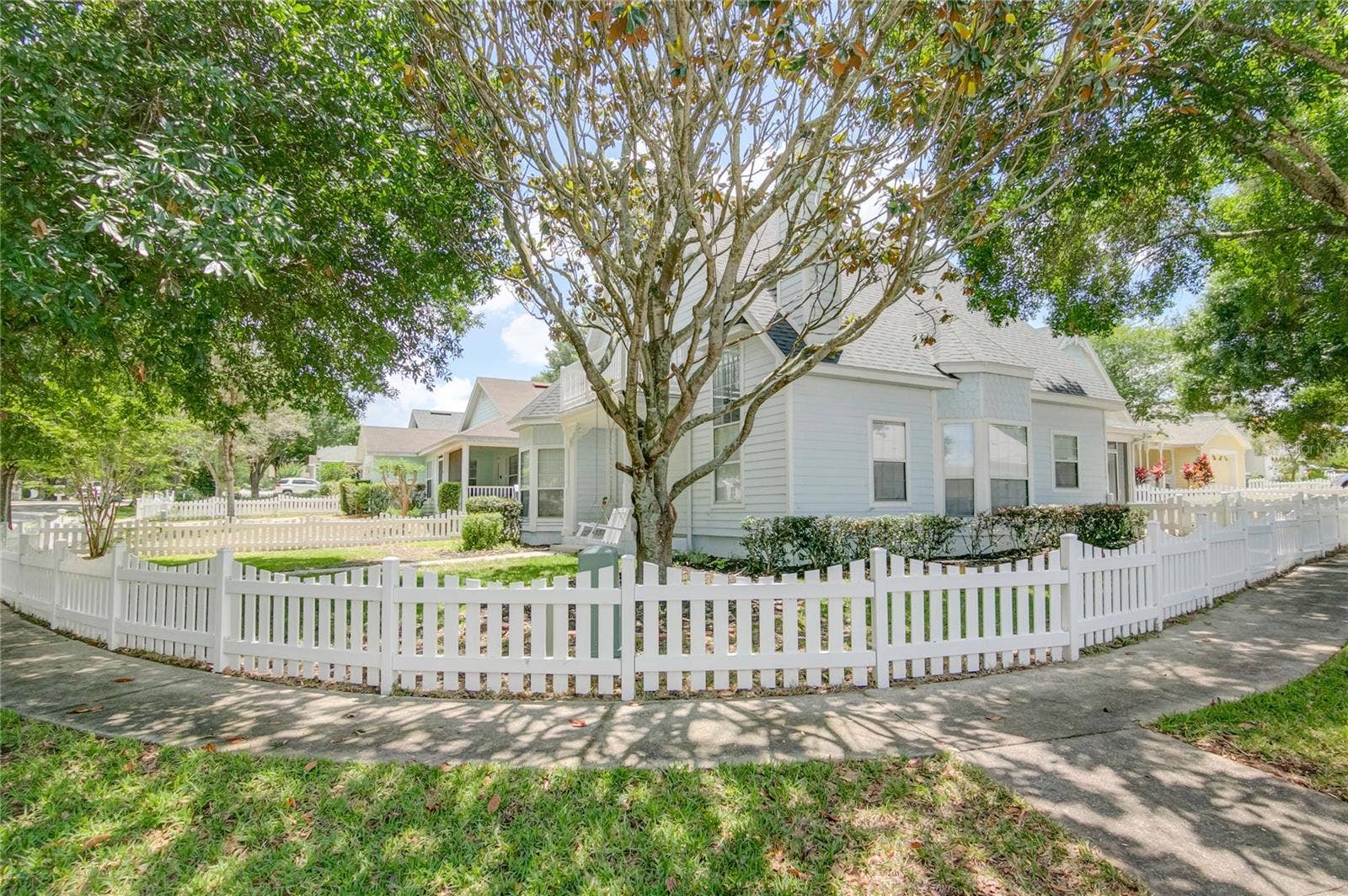 933 LAKE ELSIE DRIVE, Tavares, FL 32778 933 LAKE ELSIE DRIVE, Tavares, FL 32778