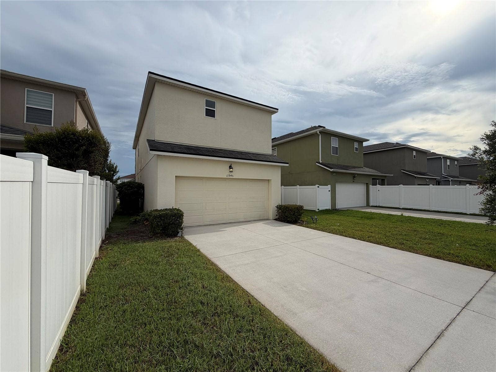 11945 GLOBE STREET, Orlando, FL 32832 11945 GLOBE STREET, Orlando, FL 32832