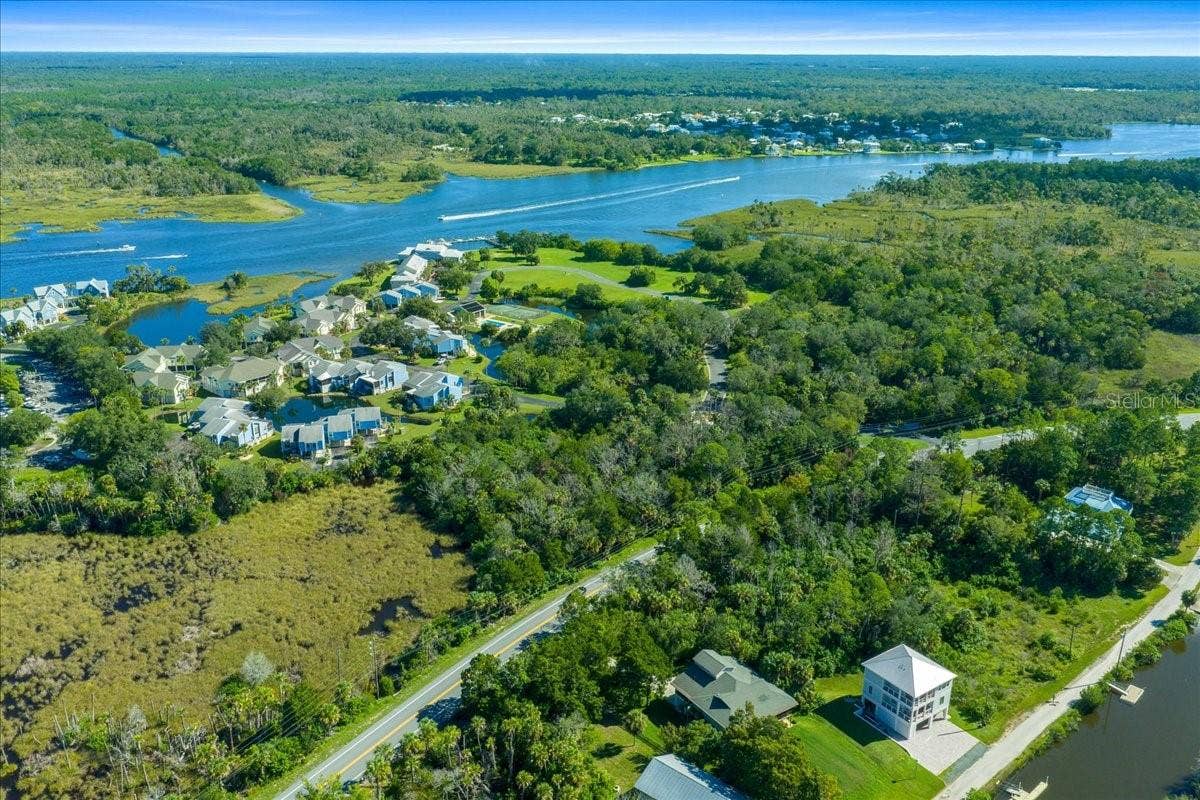 2825 N RIVERS EDGE BOULEVARD, Crystal River, FL 34429