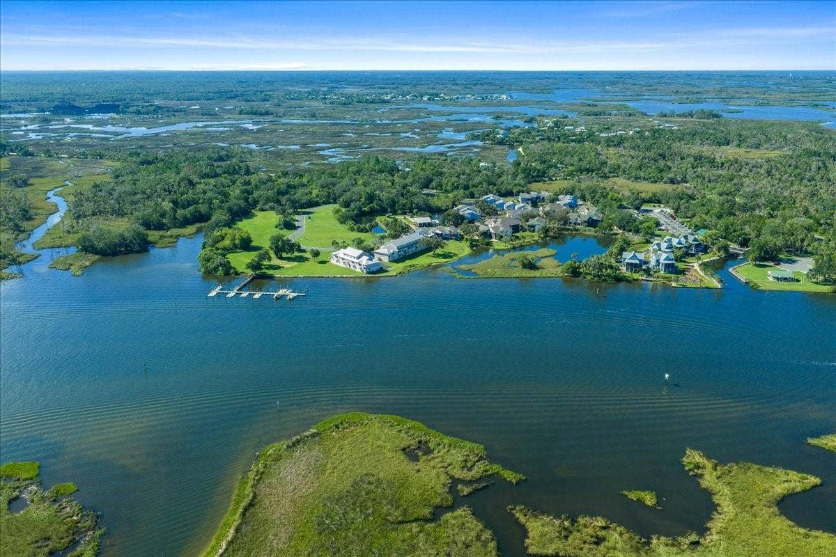 2825 N RIVERS EDGE BOULEVARD, Crystal River, FL 34429