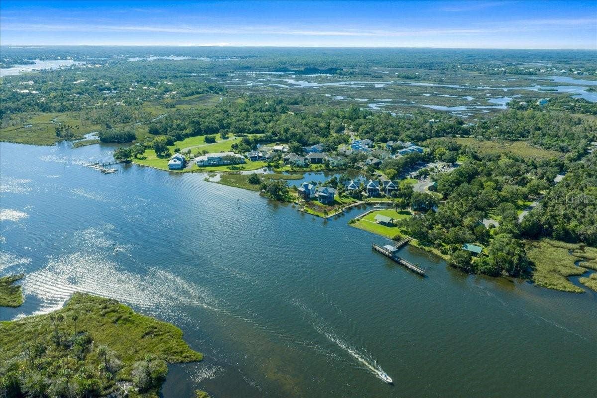 2825 N RIVERS EDGE BOULEVARD, Crystal River, FL 34429
