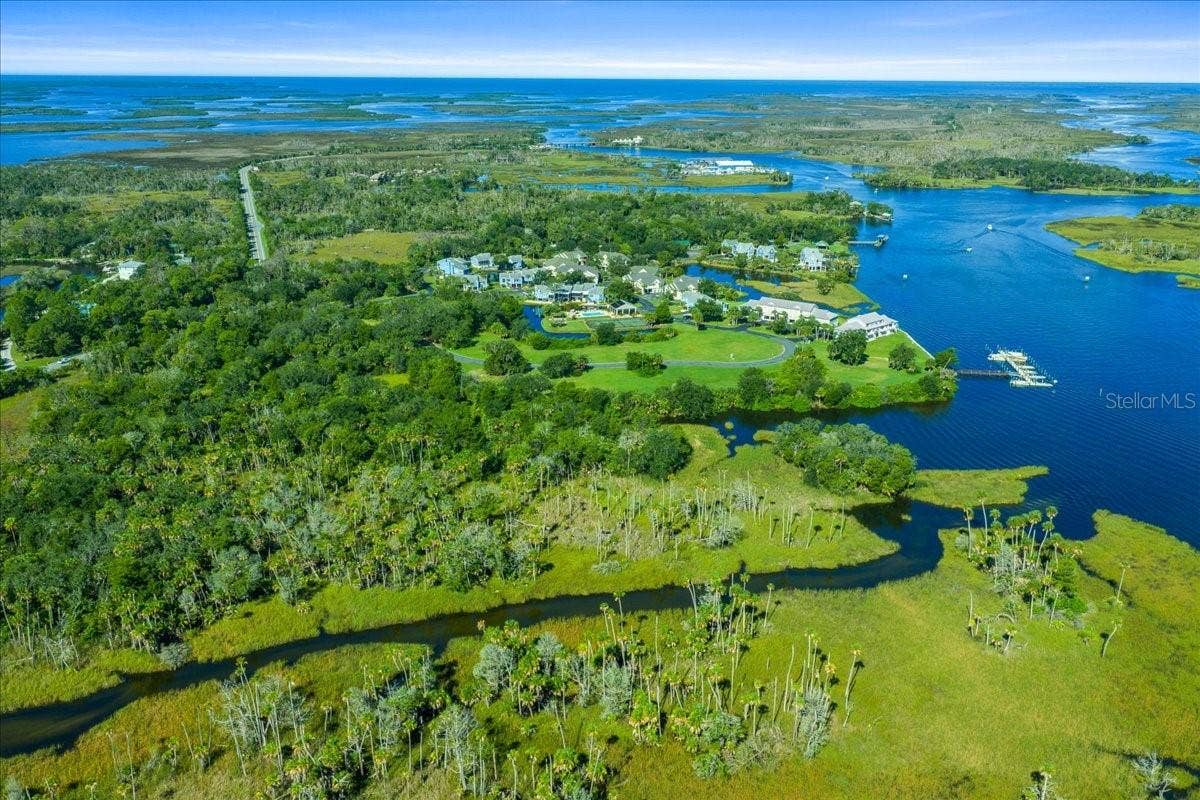 2825 N RIVERS EDGE BOULEVARD, Crystal River, FL 34429