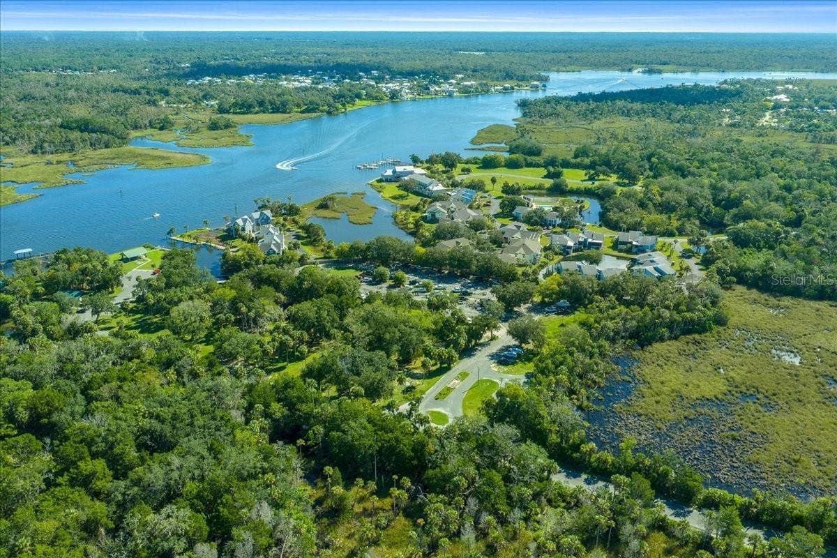 2825 N RIVERS EDGE BOULEVARD, Crystal River, FL 34429