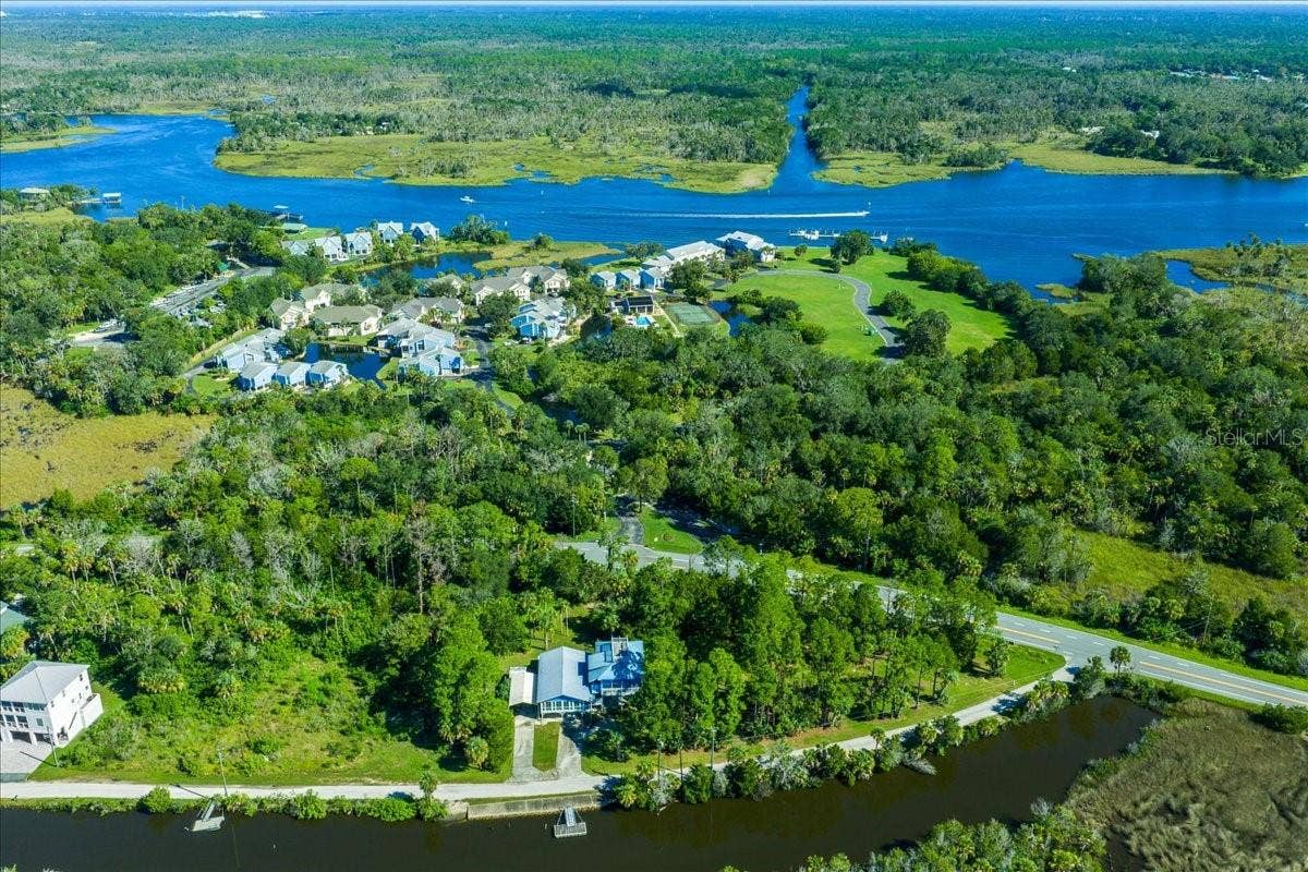 2825 N RIVERS EDGE BOULEVARD, Crystal River, FL 34429