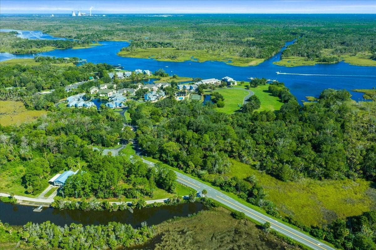 2825 N RIVERS EDGE BOULEVARD, Crystal River, FL 34429