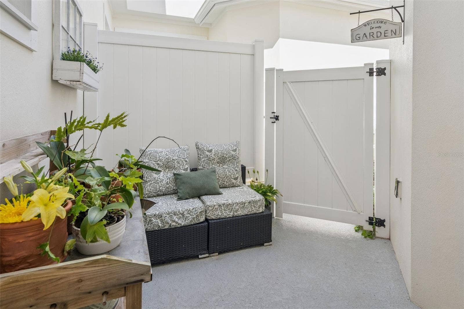1373 KIAWAH STREET, Celebration, FL 34747 1373 KIAWAH STREET, Celebration, FL 34747
