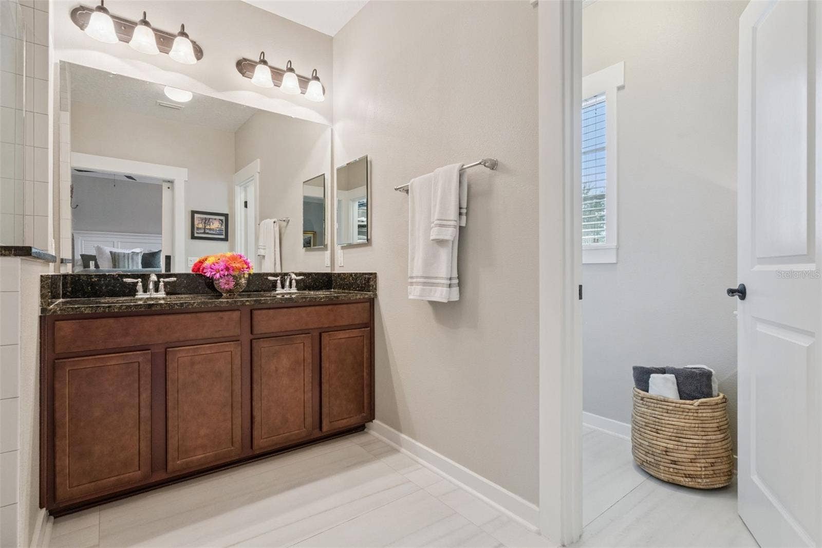 1373 KIAWAH STREET, Celebration, FL 34747 1373 KIAWAH STREET, Celebration, FL 34747
