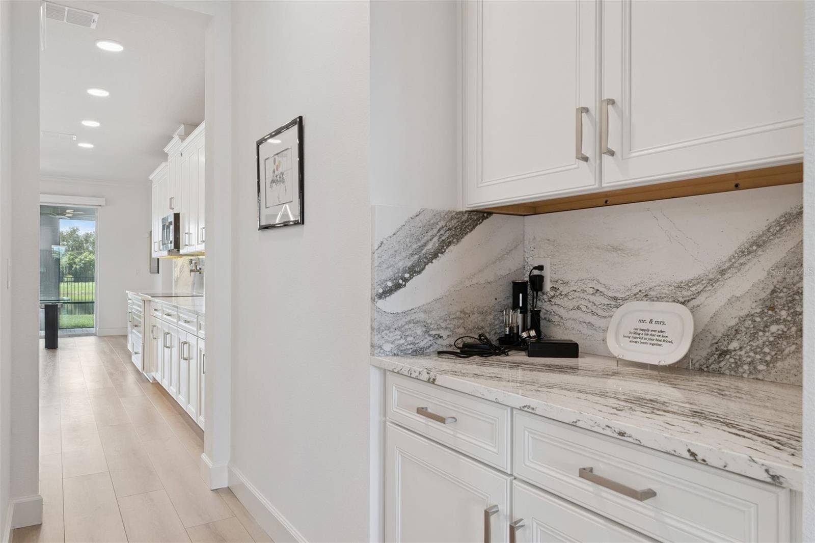 2612 RAVENCLIFFE TERRACE, Oviedo, FL 32765 Butler's Pantry