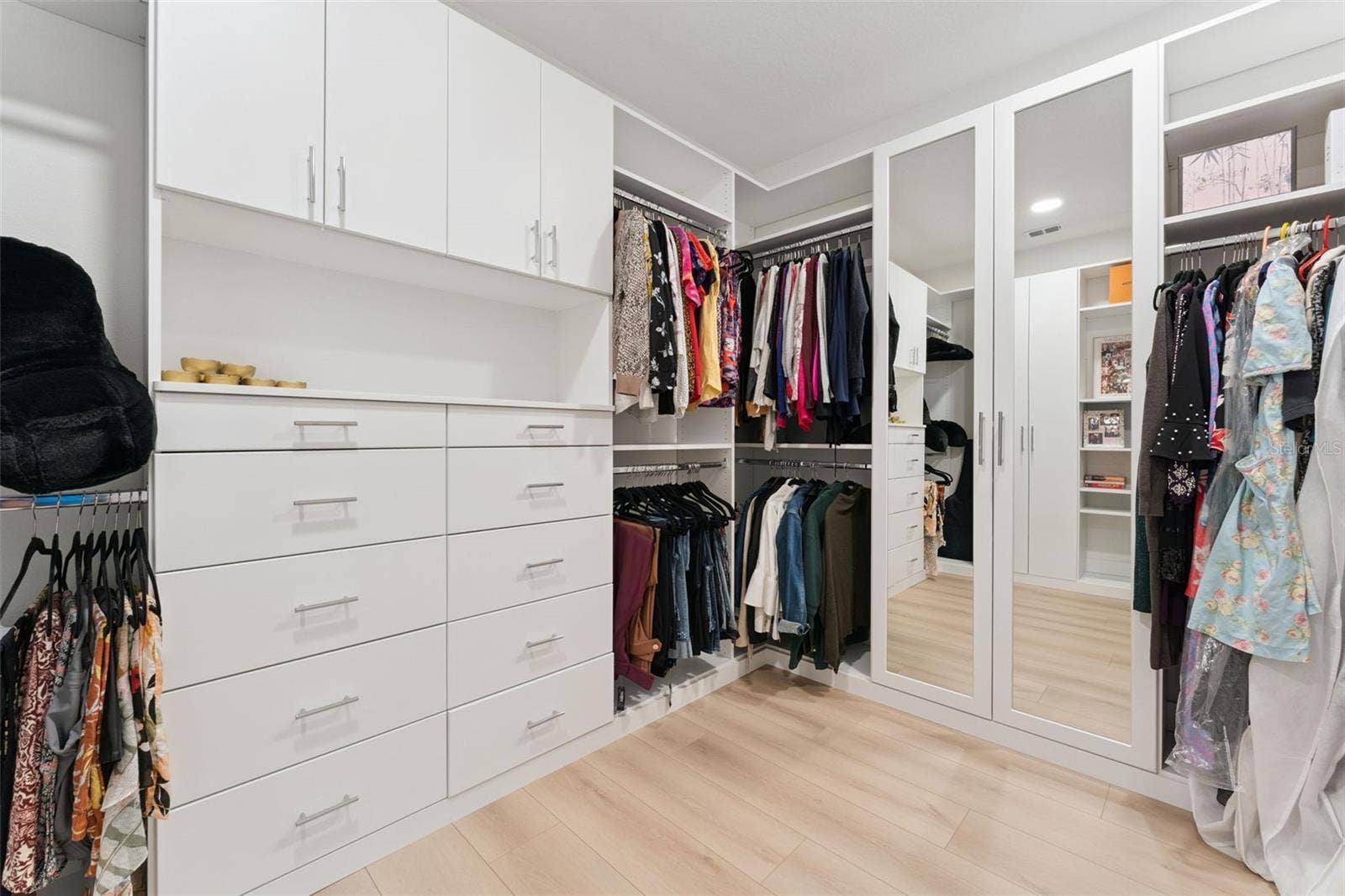 2612 RAVENCLIFFE TERRACE, Oviedo, FL 32765 Second Custom Walk-in Primary Closet