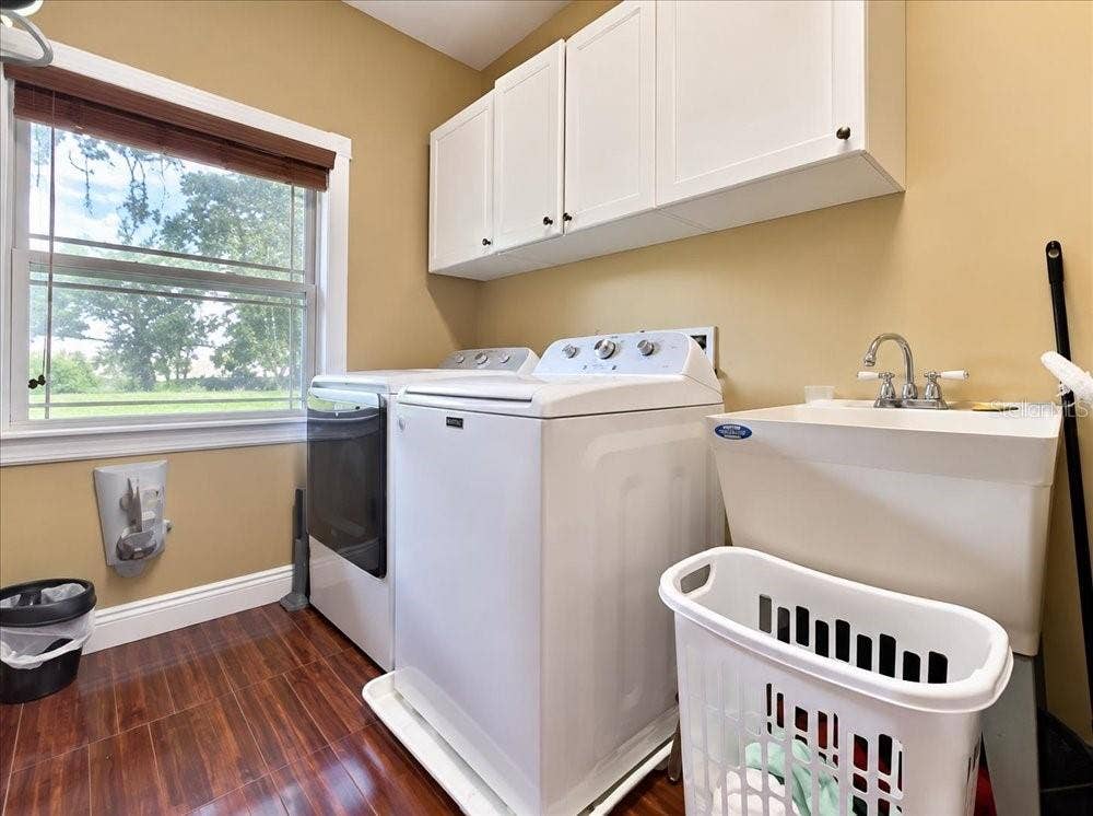 3900 REAVES ROAD, Kissimmee, FL 34746 Laundry