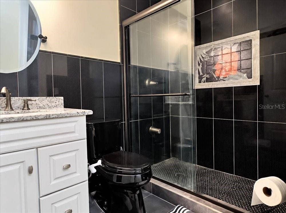 3900 REAVES ROAD, Kissimmee, FL 34746 Bathroom