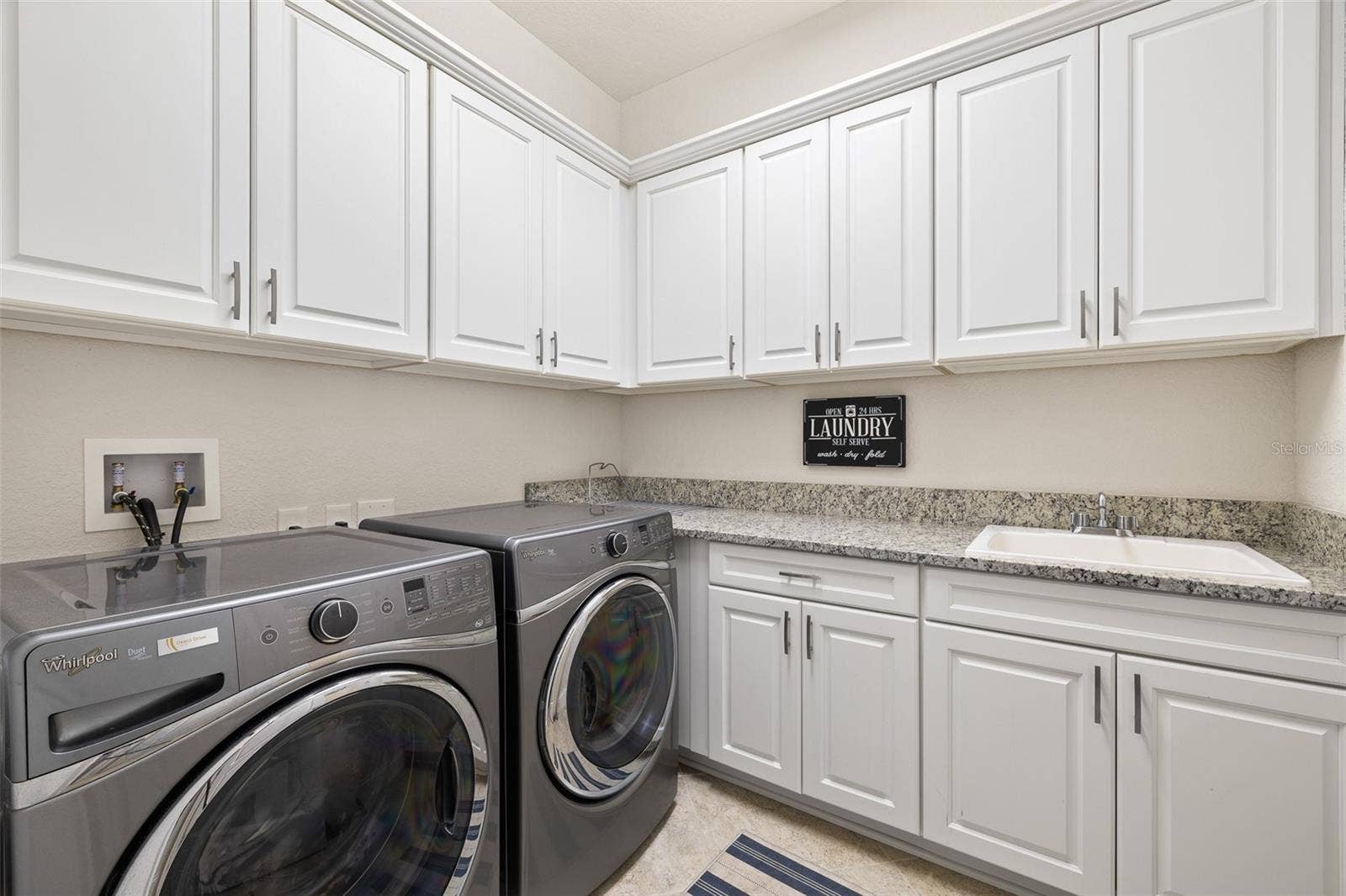 4243 ISABELLA CIRCLE, Windermere, FL 34786 4243 ISABELLA CIRCLE, Windermere, FL 34786