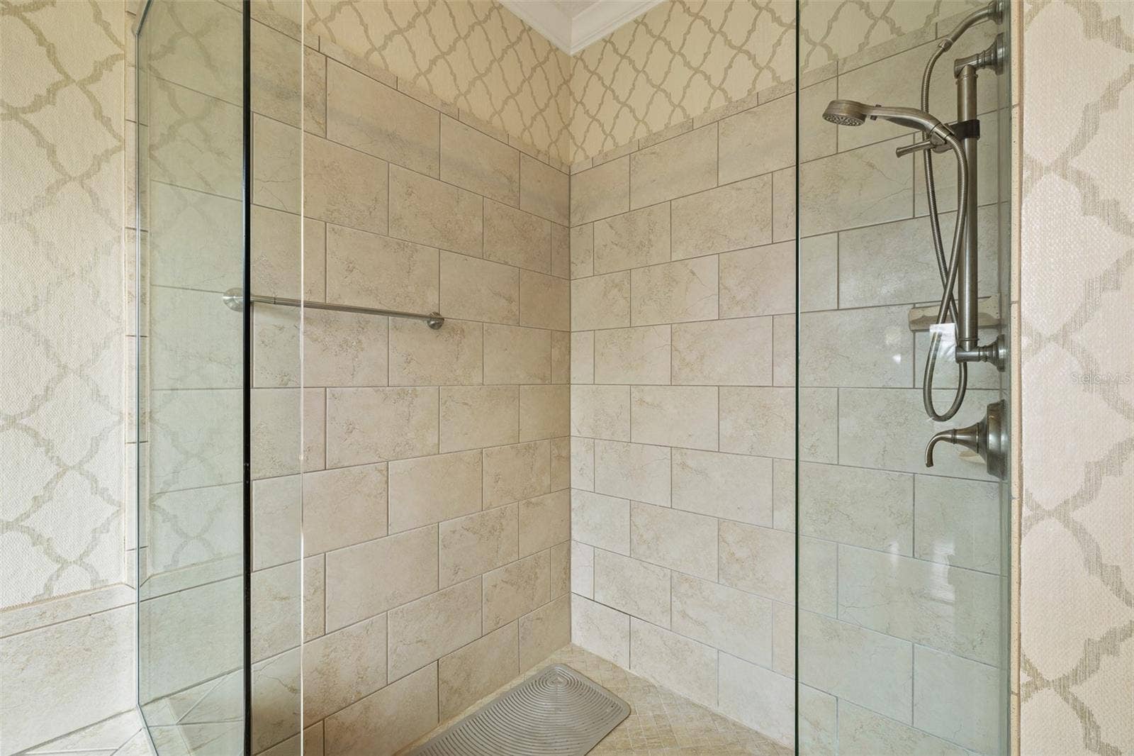 4243 ISABELLA CIRCLE, Windermere, FL 34786 4243 ISABELLA CIRCLE, Windermere, FL 34786