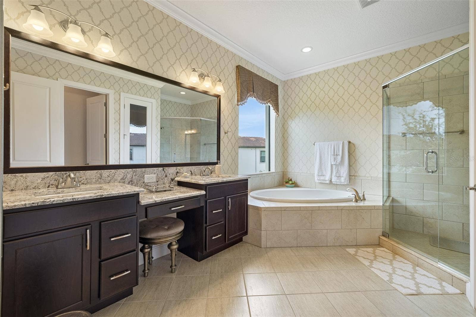 4243 ISABELLA CIRCLE, Windermere, FL 34786 4243 ISABELLA CIRCLE, Windermere, FL 34786