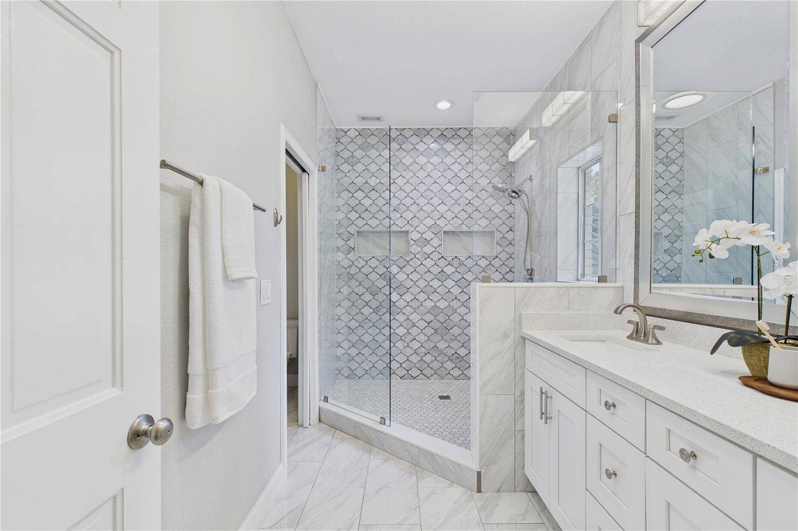 9102 S BAY DRIVE, Orlando, FL 32819 Primary Bathroom