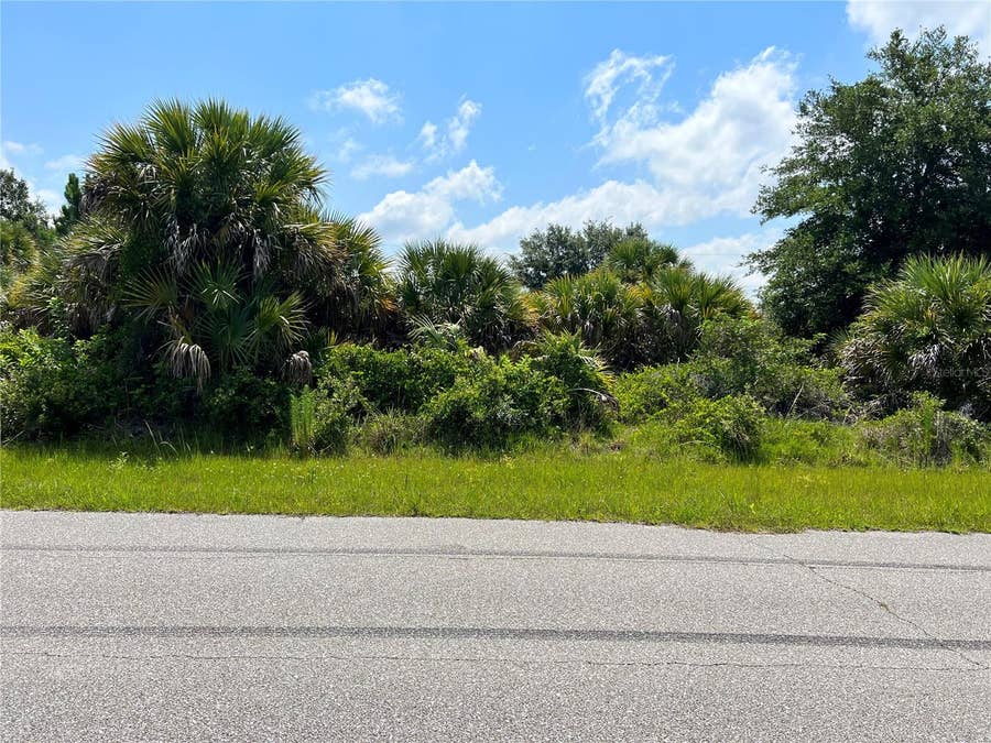 Property photo for 7020 HAWKSBURY STREET, Englewood, FL
