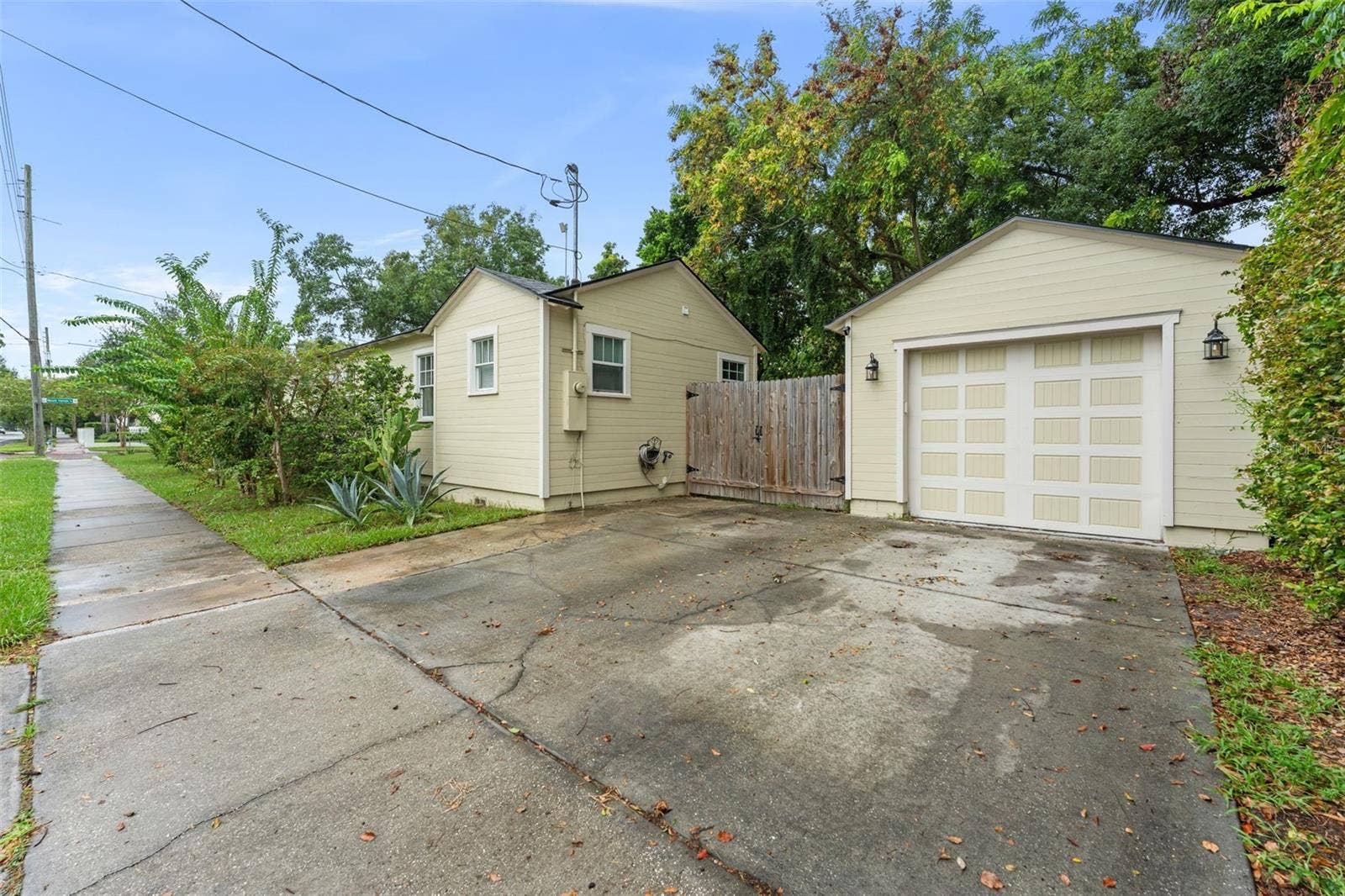 1527 MOUNT VERNON STREET, Orlando, FL 32803 Garage