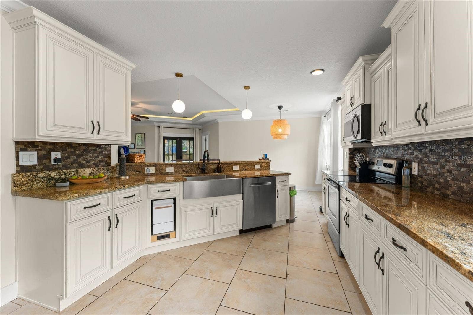 1527 MOUNT VERNON STREET, Orlando, FL 32803 Kitchen
