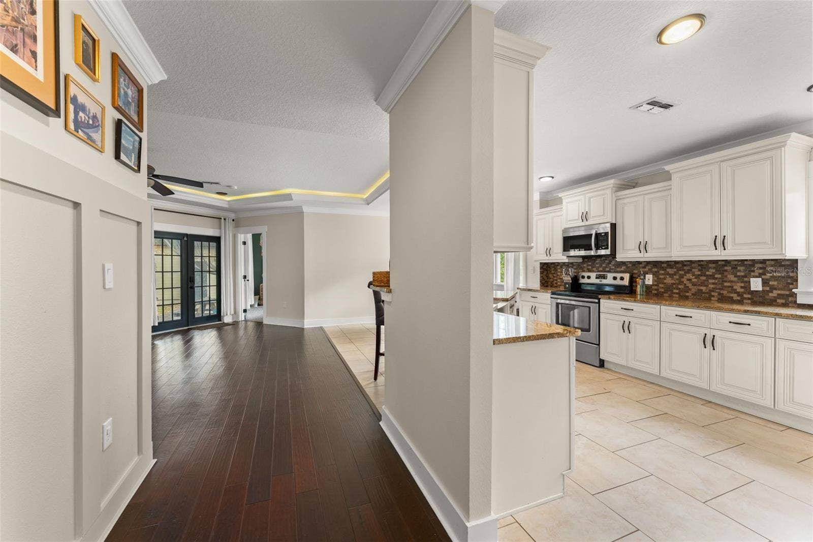 1527 MOUNT VERNON STREET, Orlando, FL 32803 Hallway
