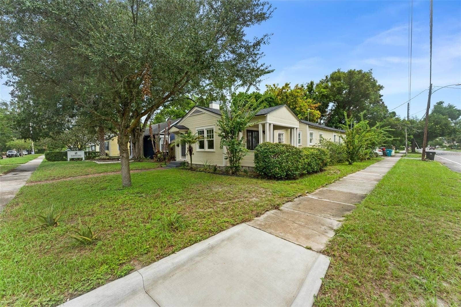 1527 MOUNT VERNON STREET, Orlando, FL 32803 Corner Elevation