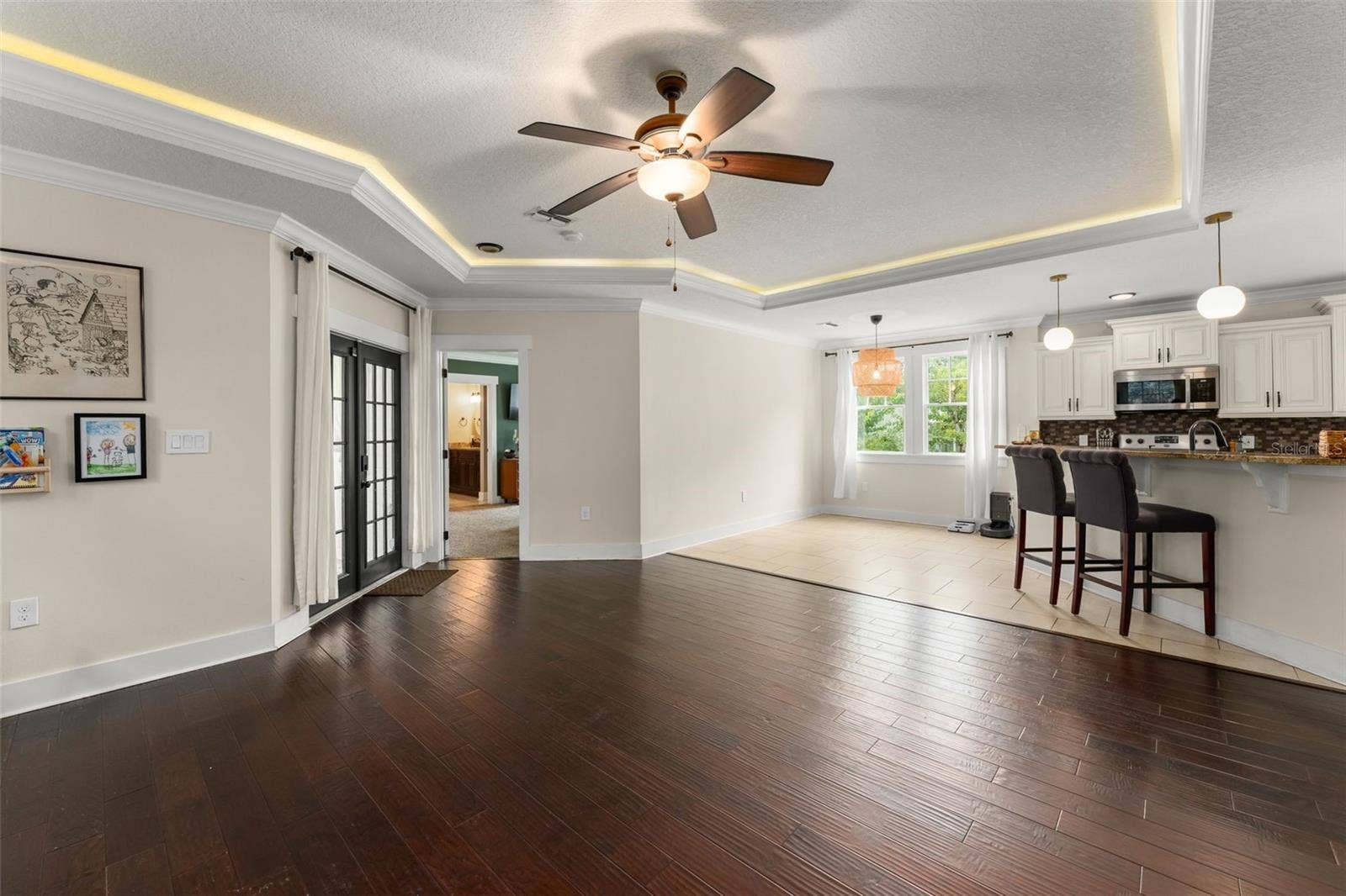 1527 MOUNT VERNON STREET, Orlando, FL 32803 Family Room