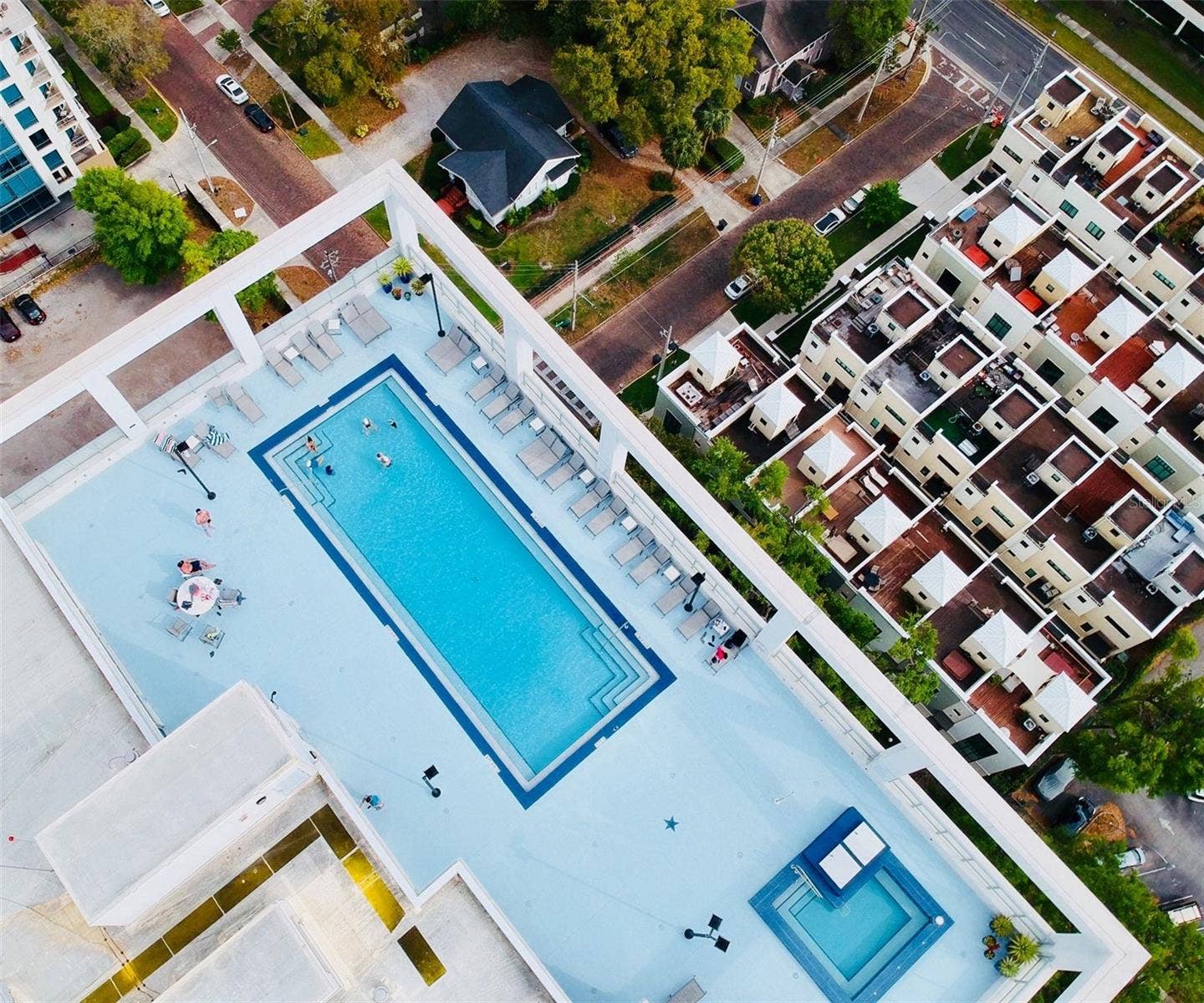 260 S OSCEOLA AVENUE, #1406, Orlando, FL 32801 Rooftop pool and spa