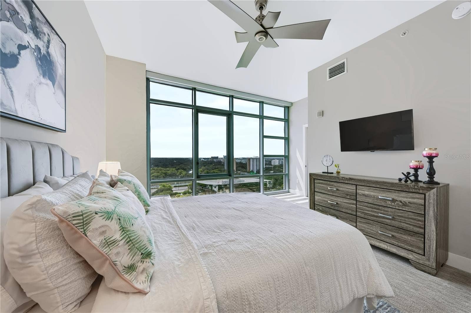 260 S OSCEOLA AVENUE, #1406, Orlando, FL 32801 2nd Bedroom and south facing view.