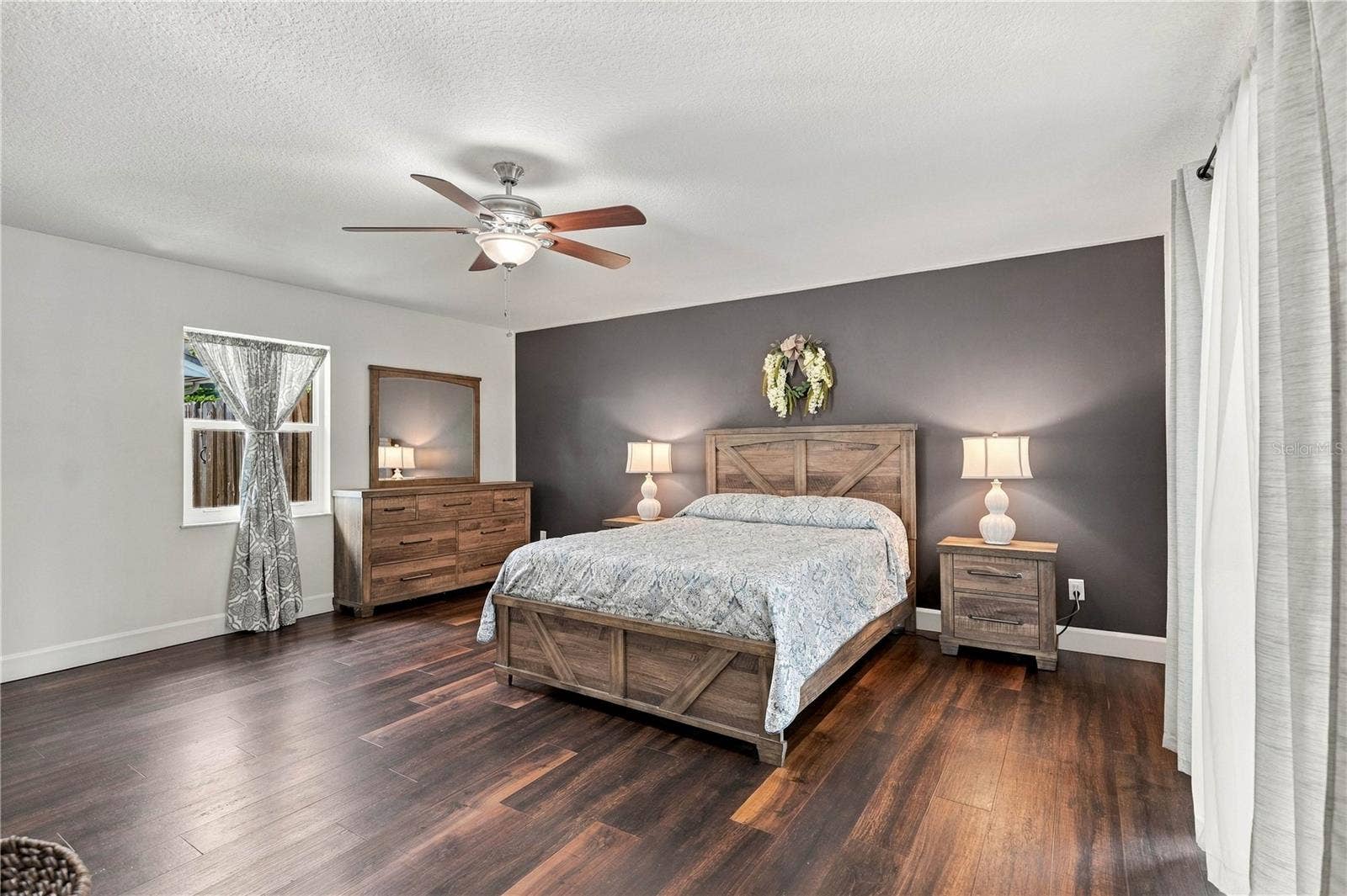 6610 ORANGE KNOLL DRIVE, Belle Isle, FL 32812 6610 ORANGE KNOLL DRIVE, Belle Isle, FL 32812