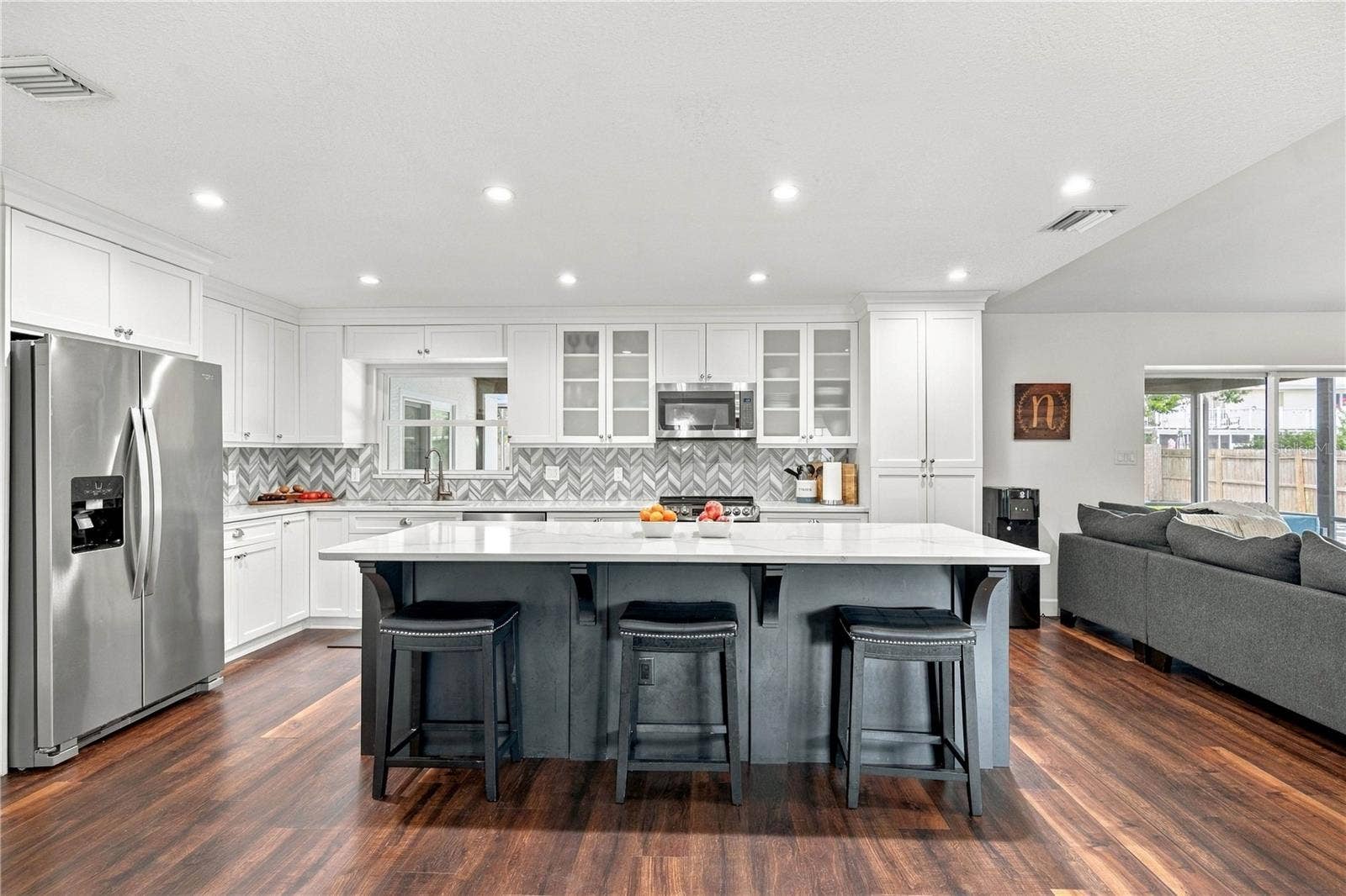 6610 ORANGE KNOLL DRIVE, Belle Isle, FL 32812 6610 ORANGE KNOLL DRIVE, Belle Isle, FL 32812