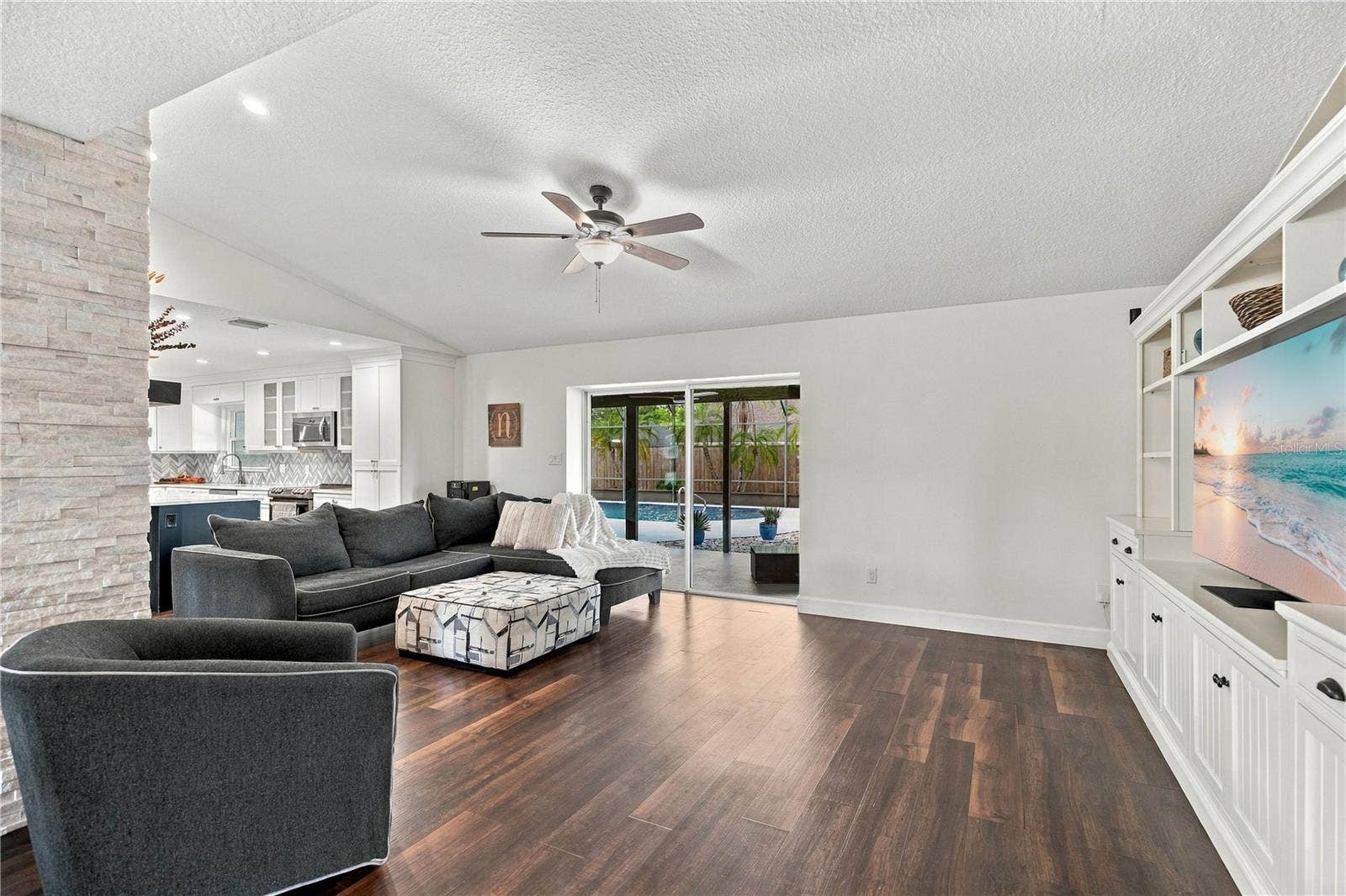 6610 ORANGE KNOLL DRIVE, Belle Isle, FL 32812 6610 ORANGE KNOLL DRIVE, Belle Isle, FL 32812