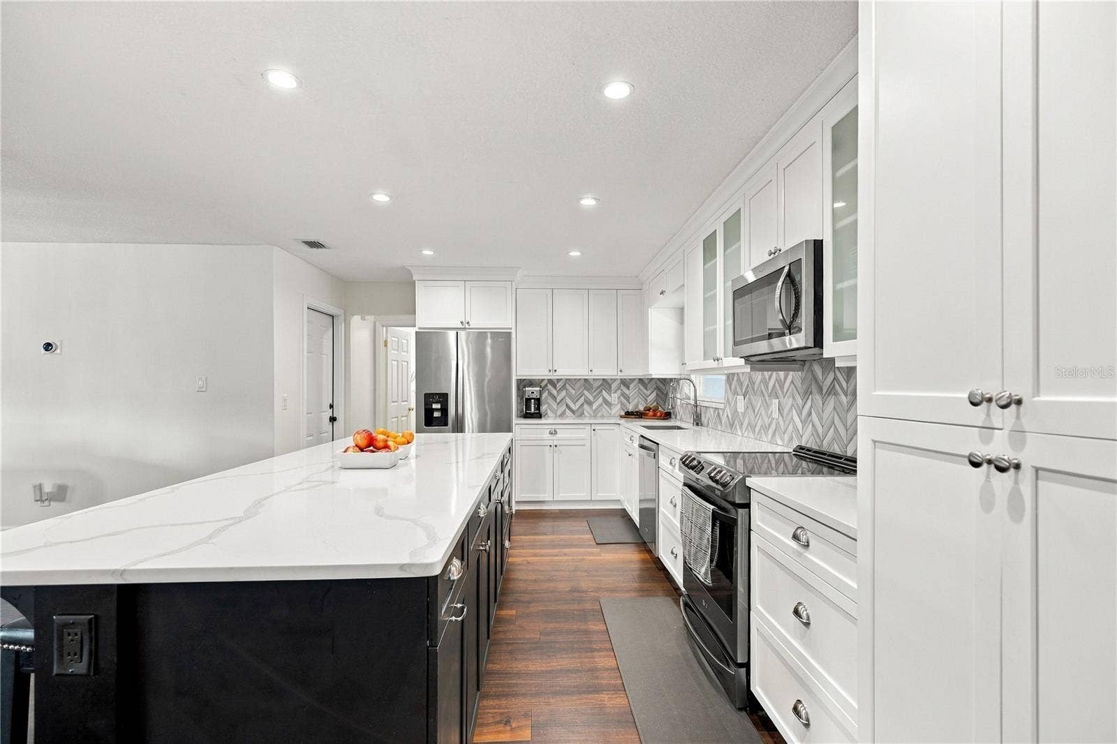6610 ORANGE KNOLL DRIVE, Belle Isle, FL 32812 6610 ORANGE KNOLL DRIVE, Belle Isle, FL 32812