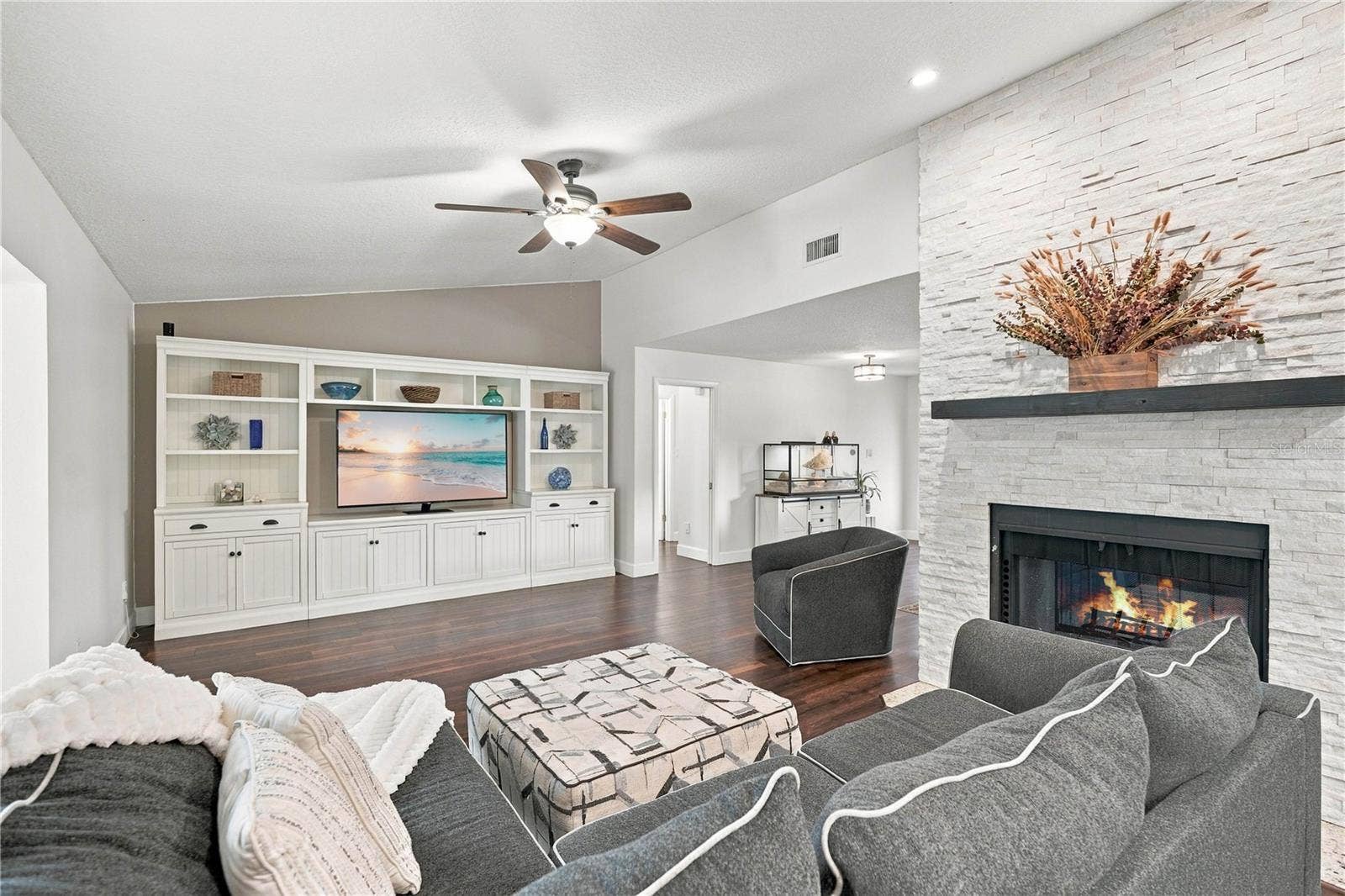 6610 ORANGE KNOLL DRIVE, Belle Isle, FL 32812 6610 ORANGE KNOLL DRIVE, Belle Isle, FL 32812